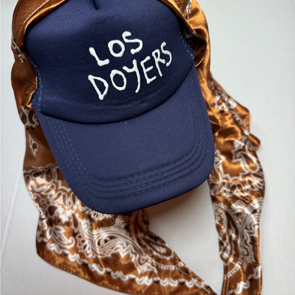 Los Doyers Navy and bronze Cap with Scarf